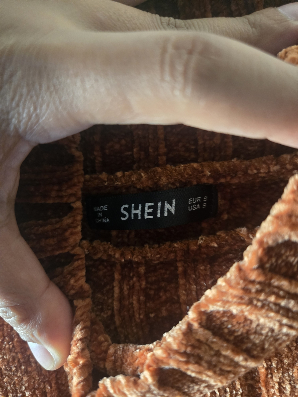 SHEIN Plush Ribbed Turtleneck Sweater in Rust Orange